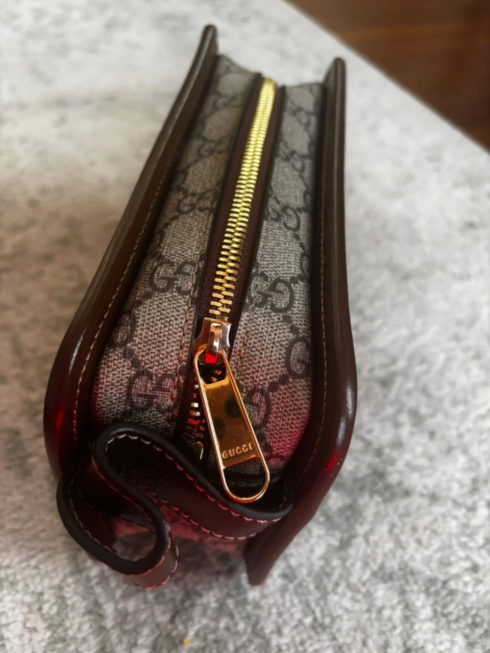Gucci GG Supreme Interlocking G Beauty Cosmetic Case Clutch – Box & Dust Bag